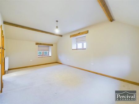 4 bedroom detached house to rent - Photo 5