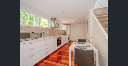 Spacious furnished flat - Photo 2