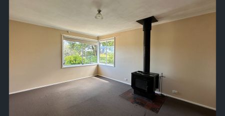 Live in Style in this Spacious and Modern Home - Photo 3