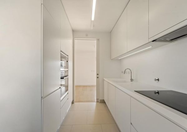 1 Bedroom Apartment with parking, Fórum Oeiras, Oeiras