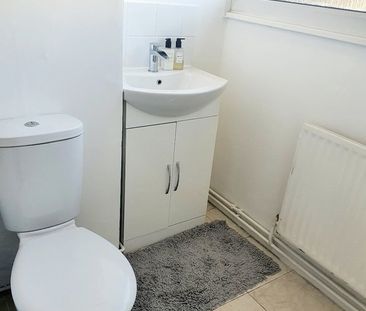 Room in a Shared Flat, Plaistow Road, E15 - Photo 2