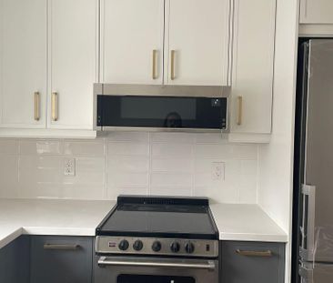 For Lease - 256 Annette Street Unit# Upper, Toronto, Ontario - Photo 4