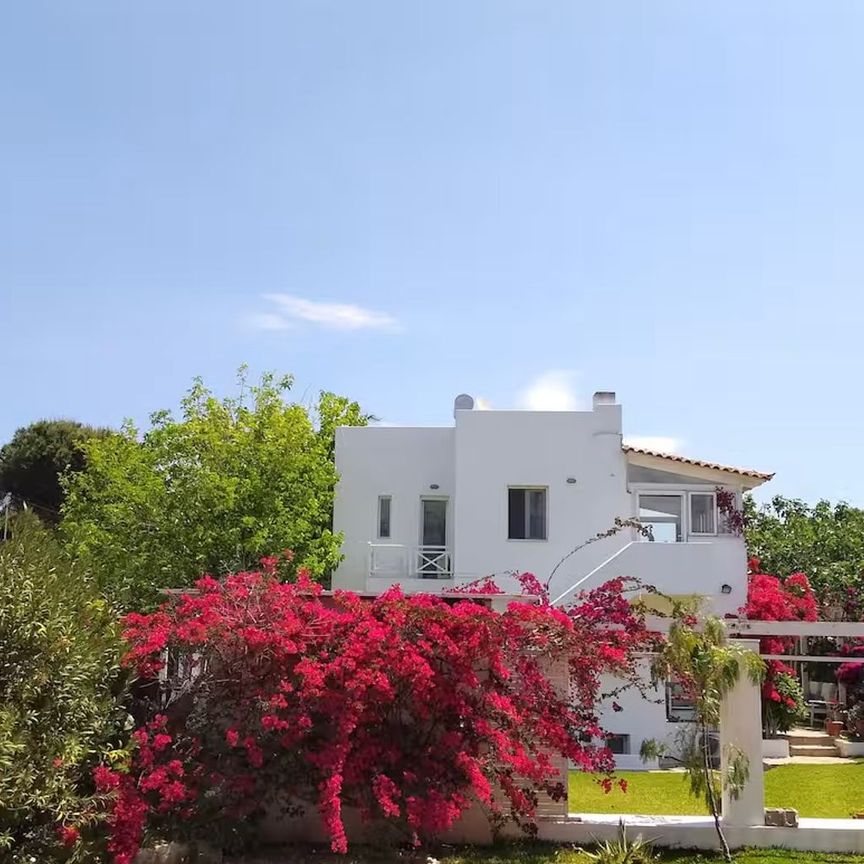 Ενοικίαση κατοικίας, 120 τ.μ., Νέα Μάκρη, 1.500 € - Photo 1