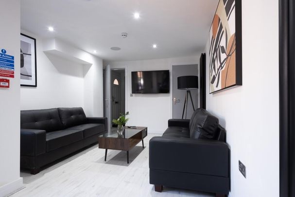 2 bedroom house to rent - Photo 1