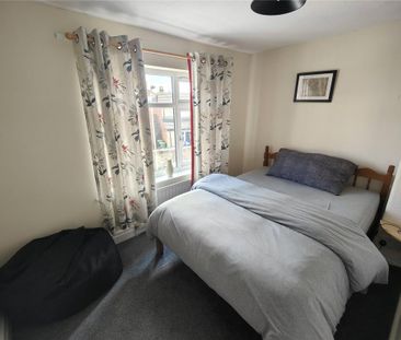 2 bedroom end of terrace house to rent - Photo 5