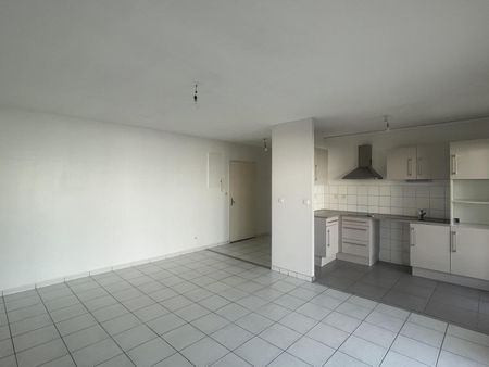 Location Appartement 3 pièces 61m² ALBI 81000 - Photo 3