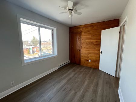 For Lease - 665 ST ISIDORE Street Unit# C, Casselman, Ontario - Photo 3