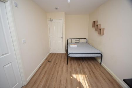 4 bedroom house to rent - Photo 4