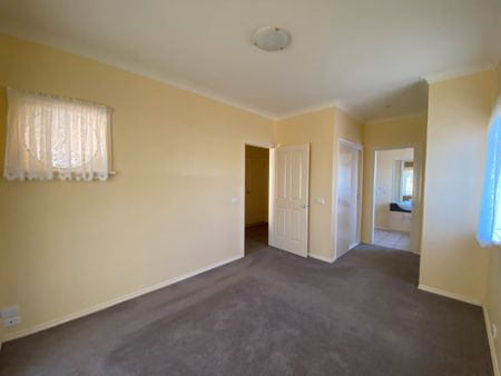 2/9 Oakview Court, Highton - Photo 2