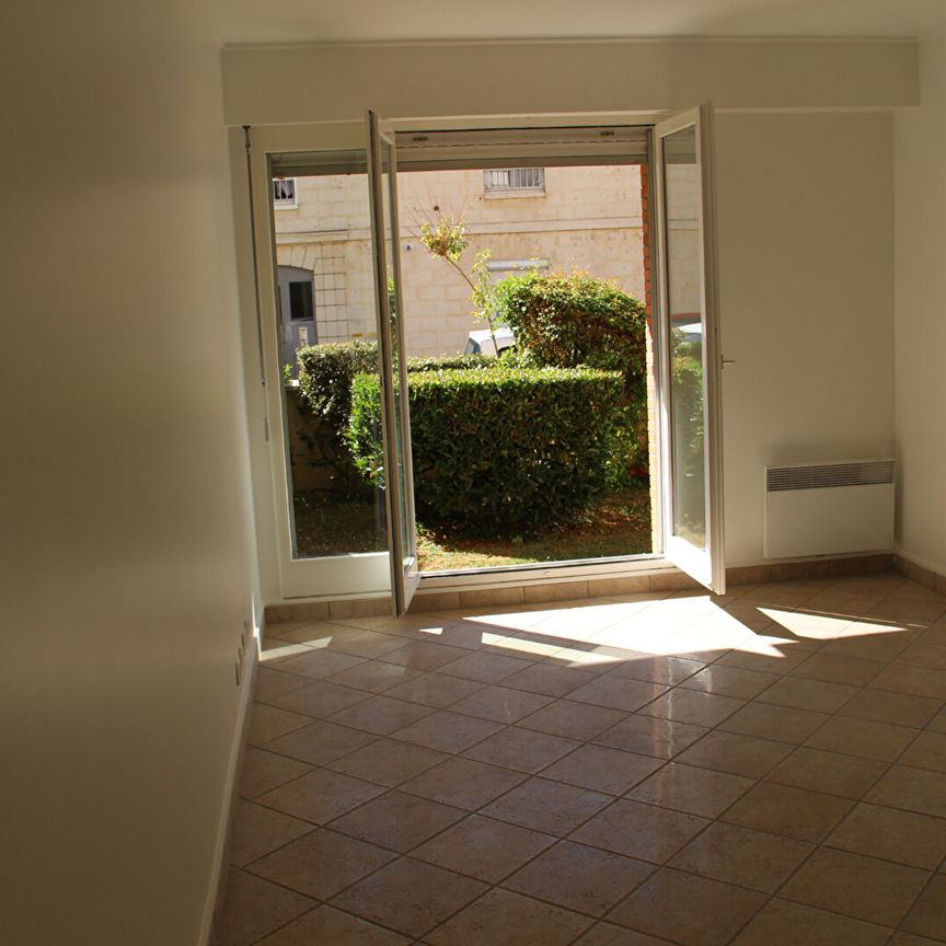 CENTRE VILLE DE BEAUVAIS : T3 AVEC JARDINET, - Photo 1