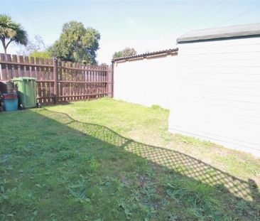 2 bedroom maisonette to rent - Photo 6