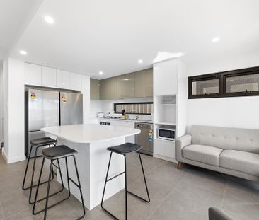 7-bedroom shared house / townhouse, Woodmere Avenue - Photo 2