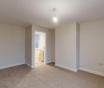 1 bedroom Flat To Let - Photo 3
