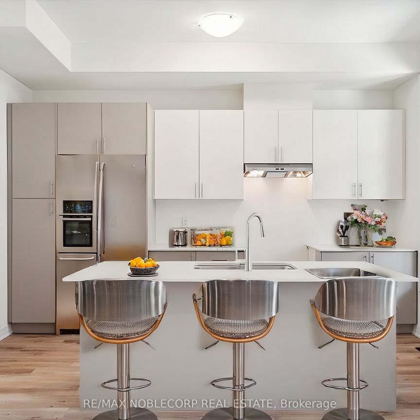 For Lease - 16 Tay Lane, Richmond Hill, Ontario - Photo 1