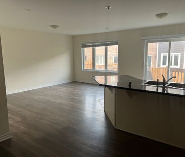 For Lease - 69 Reichert Court, Milton, Ontario - Photo 2