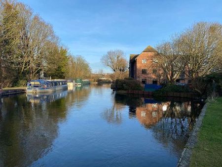 Town Mills Newbury, RG14 - Photo 5