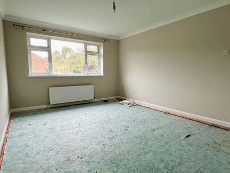 2 bedroom maisonette to rent - Photo 4