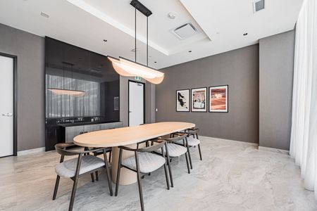 For Lease - 2 David Eyer Road Unit# 1033, Richmond Hill, Ontario - Photo 4