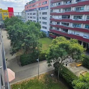 Zentrale 2-Zimmer-Wohnung in 1100 Wien (U1 - Altes Landgut) vollmöbliert - Koffer packen und einziehen! - Photo 3