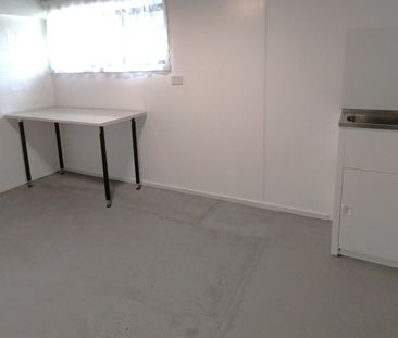 High Set Family Home in Great Location! - Photo 3