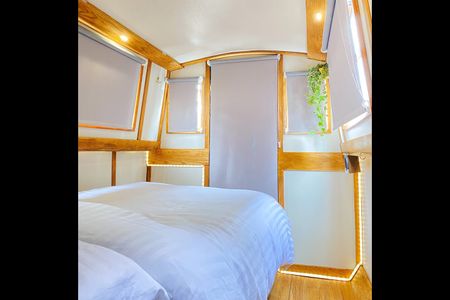 1 Bed House Boat, Lark Row, E2 - Photo 4