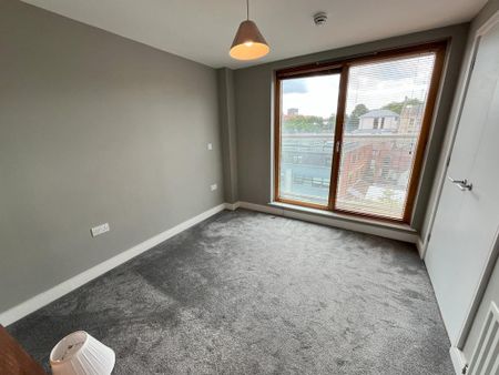 2 bedroom penthouse to rent - Photo 5