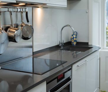 Royal Crescent - Photo 5