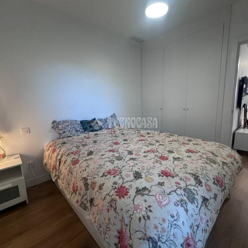 Piso de alquiler en Polígono Industrial Sur - Photo 1