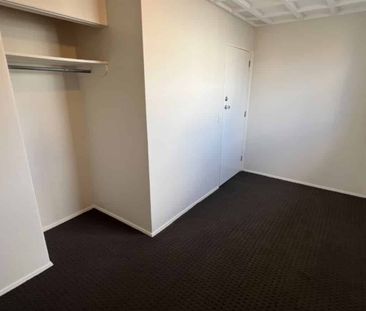 FOUR BEDROOMS - CENTRAL - Photo 3