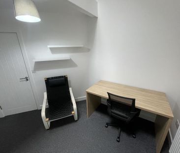 9 bedroom house share to rent - Photo 1