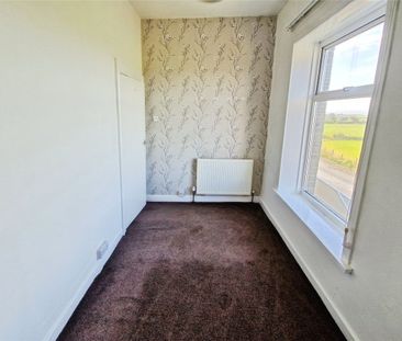 Windy Bank Lane, Liversedge, West Yorkshire, WF15 - Photo 4