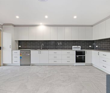 A Place to Call Home – Three-Bedroom Townhouse in Glenwood - Photo 3