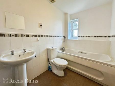 2 bedroom apartment to rent - Photo 3
