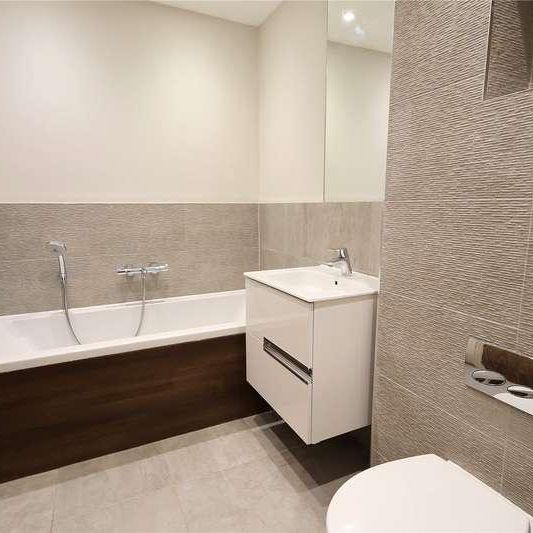 North Road, Woking, Surrey, GU21 - Photo 1