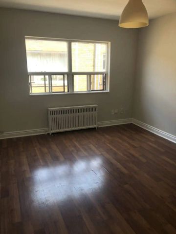 38-40 Lambton Avenue — 2 bedrooms - Photo 4