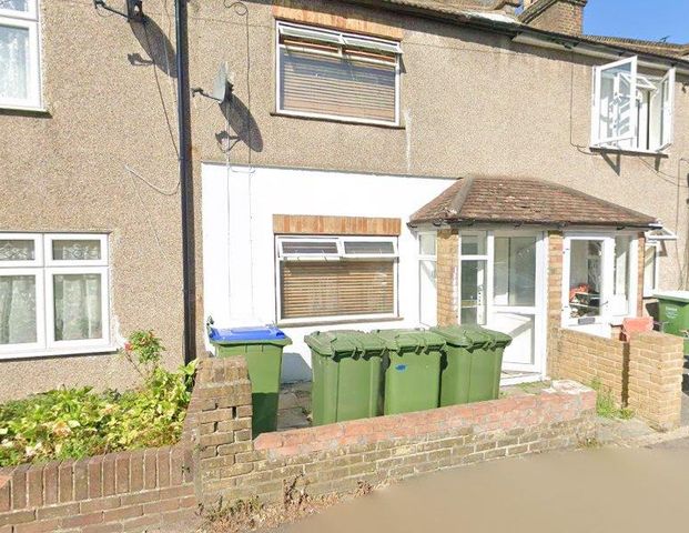 Stonecroft Road, Erith DA8, London - Photo 1