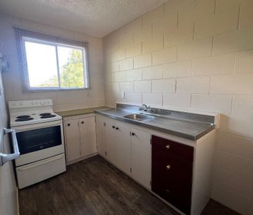 One Bedroom - River Road - Photo 2