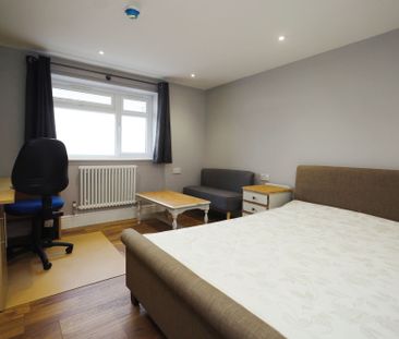 Ashley Road, Bournemouth, BH1 - Photo 1