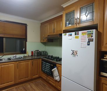 Craigieburn - Photo 6