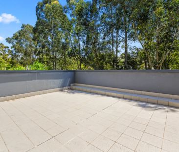 Convenient Location - Photo 3