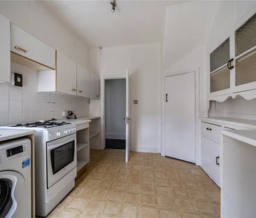 Lightcliffe Road, N13, London - Photo 3