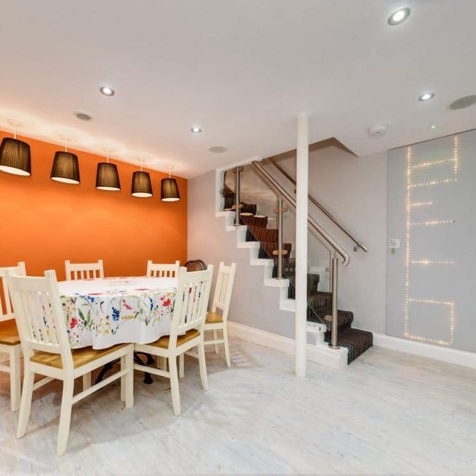 3 bedroom terraced house to rent - Photo 1