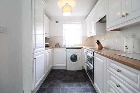 Nelson Court, First Floor, AB24 - Photo 4