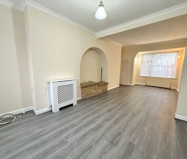 Thomas Landsdail Street, Cheylesmore - - Photo 2