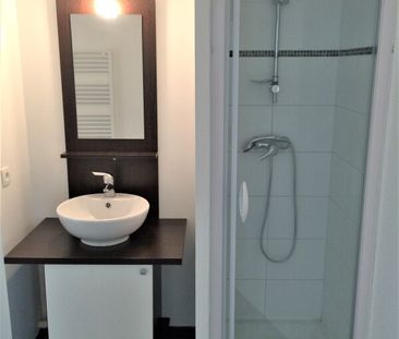 Location Appartement 2 pièces 45m² LORMONT 33310 - Photo 3