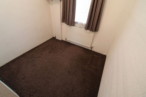 3 Bedroom End Terraced House To Rent - Photo 1