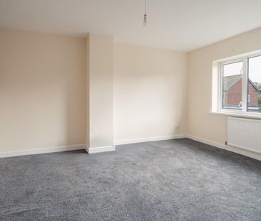3 bedroom semi-detached house to rent - Photo 6