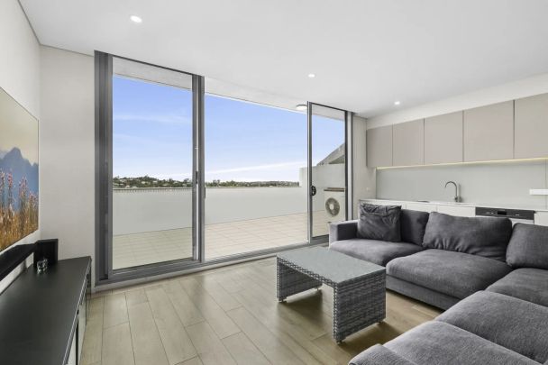 Bright & Sunny Apartment in Brookvale - Photo 1