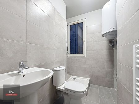 Location Appartement 3 pièces 40m² - Photo 2