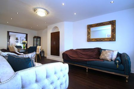 4 bedroom semi-detached house to rent - Photo 4